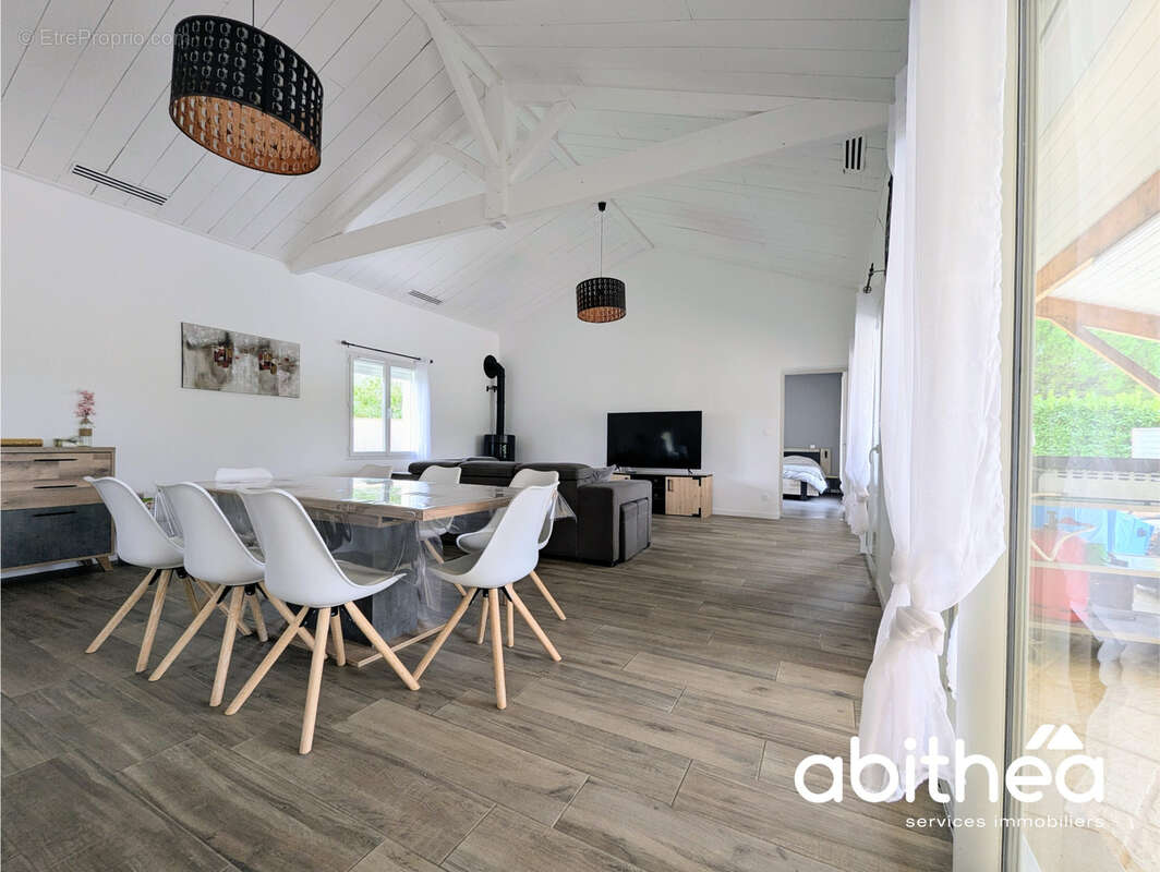 Maison à BOUNIAGUES