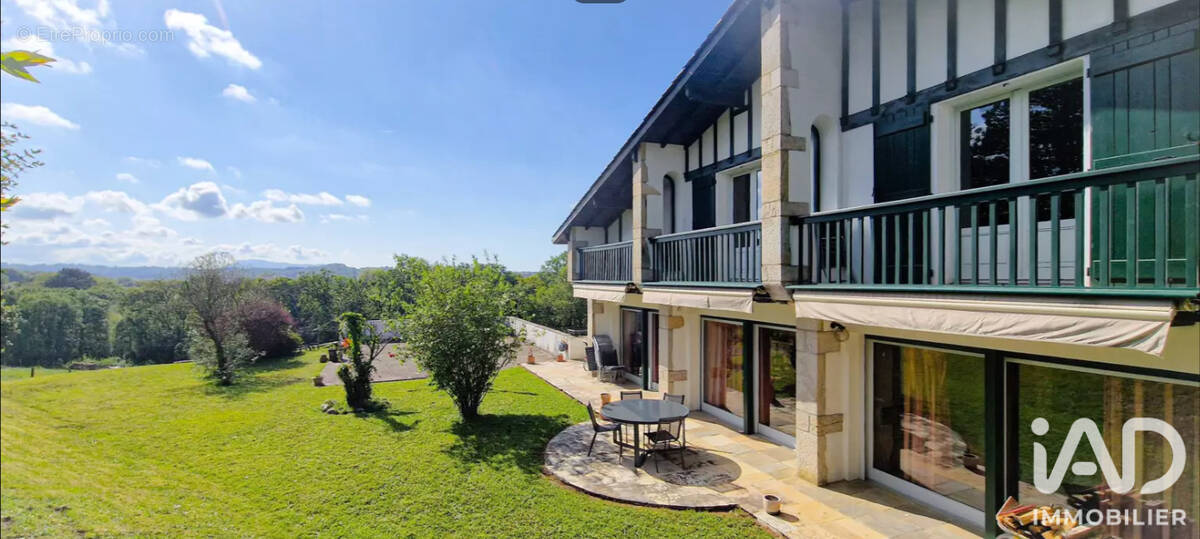 Photo 1 - Maison à URRUGNE