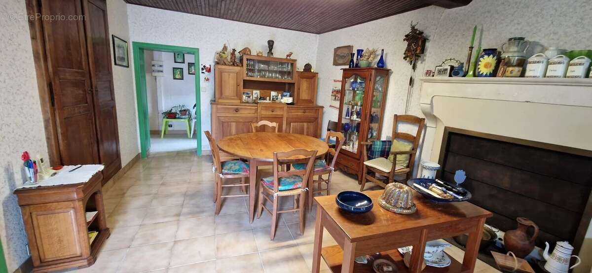 Maison de caractère avec grande grange/garage et plus de 1600m2 de terrain attenant - photo 65