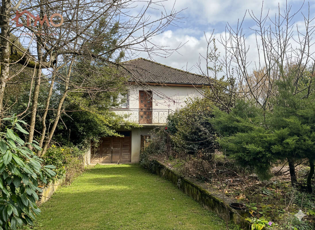 n°16 - Maison à CHAMPSAC