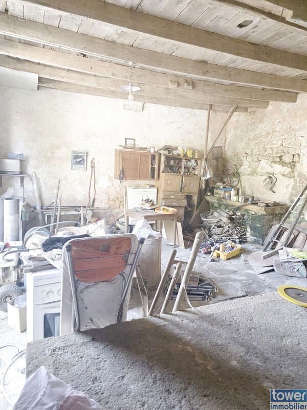 Maison à FRAYSSINET-LE-GELAT