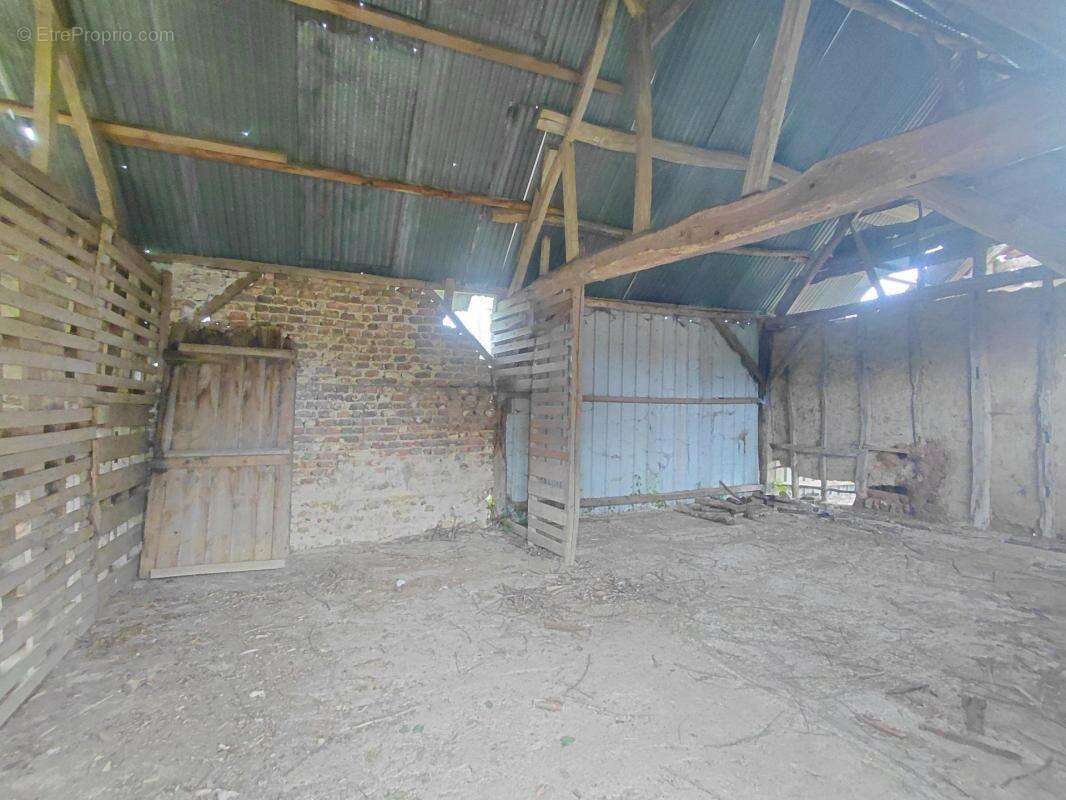 Maison en campagne à rénover, 125m² au sol, étang - photo 7