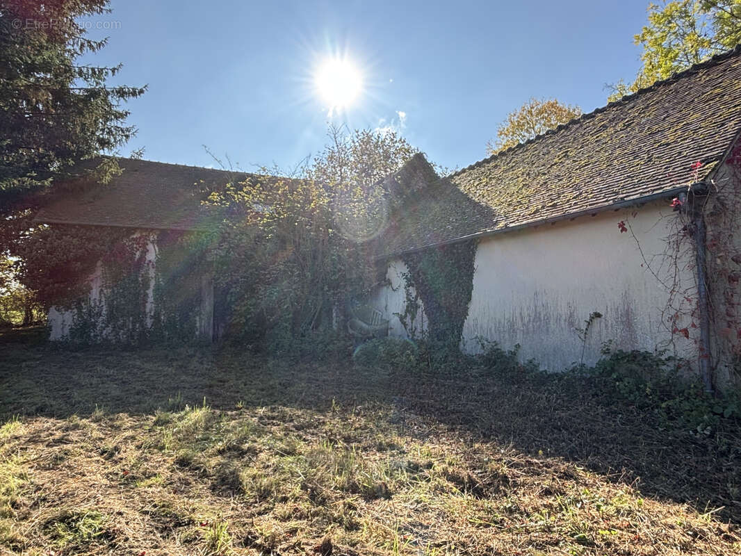 Maison à LE MELE-SUR-SARTHE