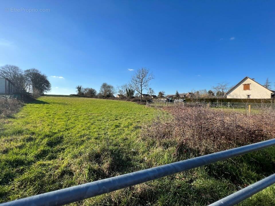 Terrain à GOURNAY-EN-BRAY