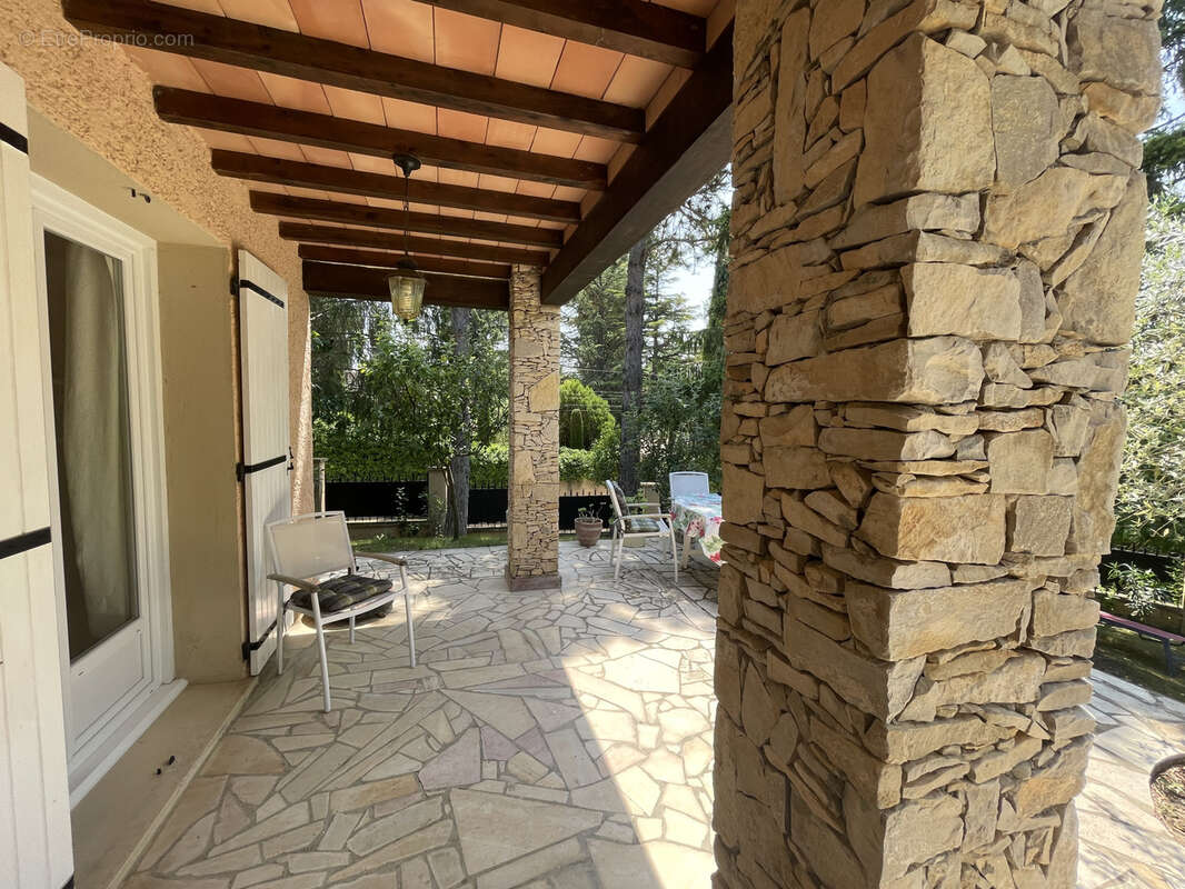 Vaison 2km / belle maison / sh240m2 / terrain 1396m2 / piscine / pool house 100m2 - photo 38