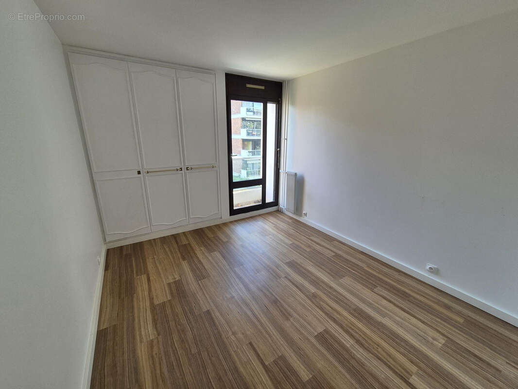 Appartement à JOUY-EN-JOSAS