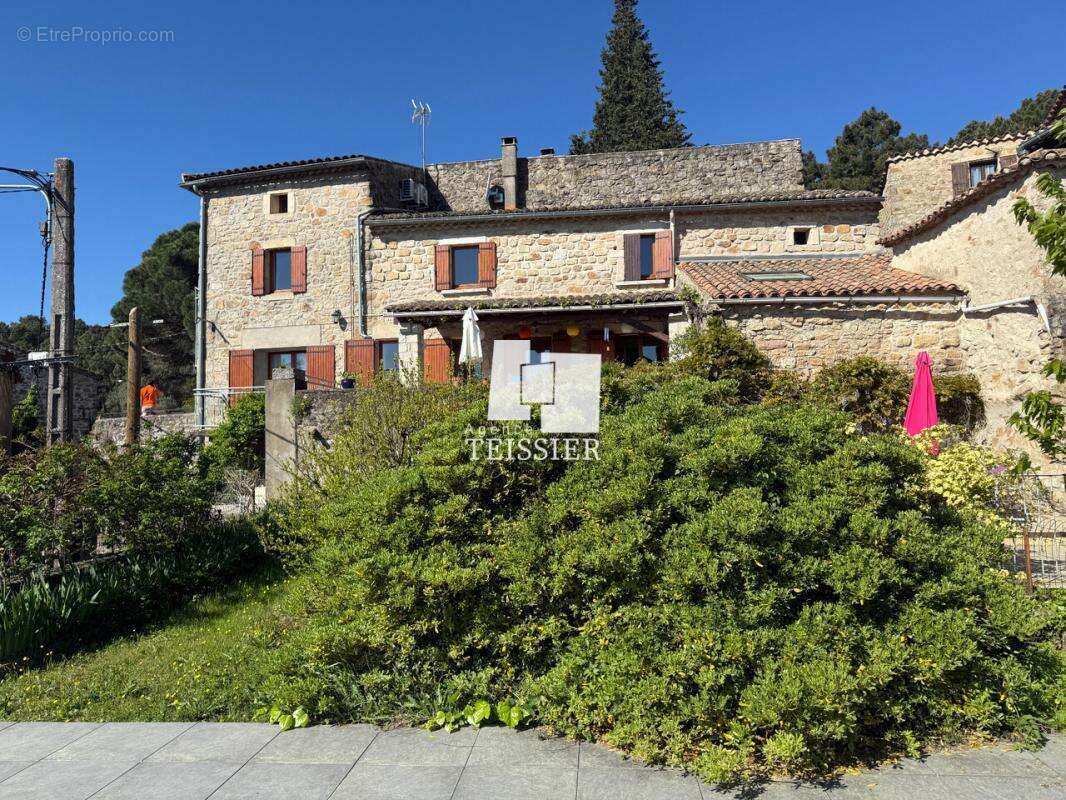 Maison à SAINT-PAUL-LE-JEUNE