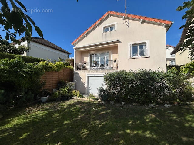 Maison à SUCY-EN-BRIE