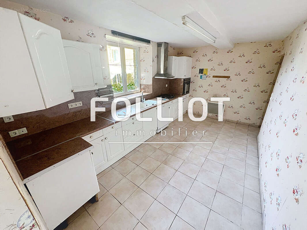 Maison à SAINT-SAUVEUR-LENDELIN