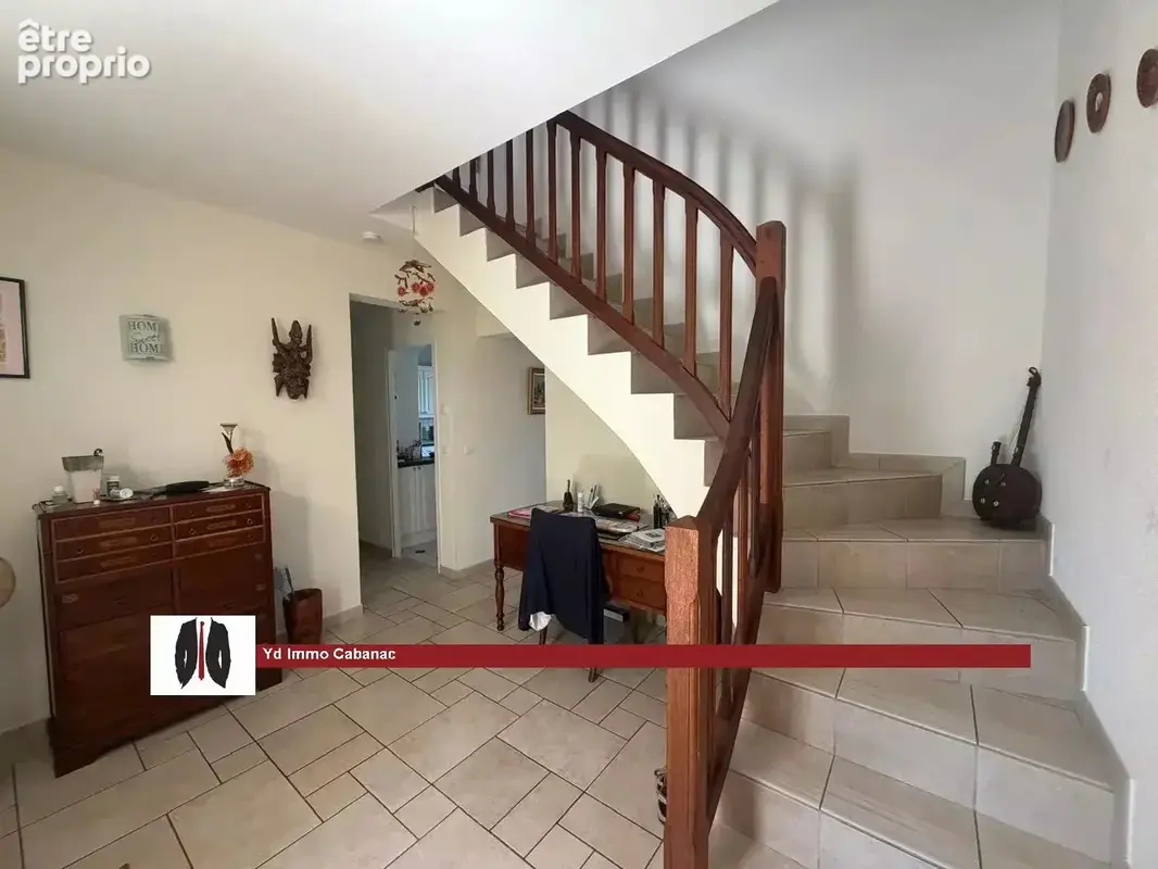 Maison 4 chambres avec beau terrain et piscine - photo 6