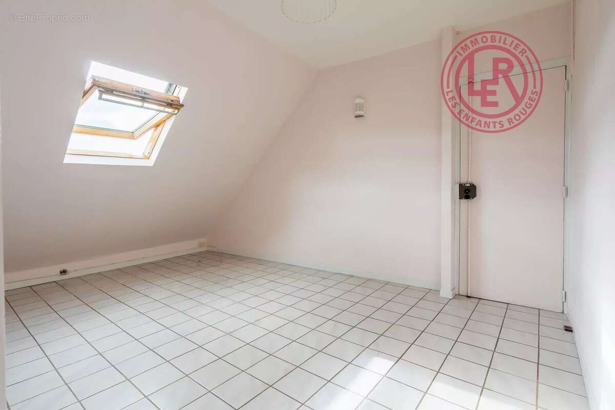Appartement à PARIS-3E