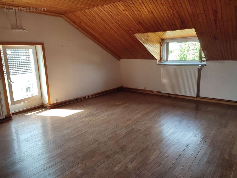 Maison indépendante avec terrain et garage à Torteron - photo 14