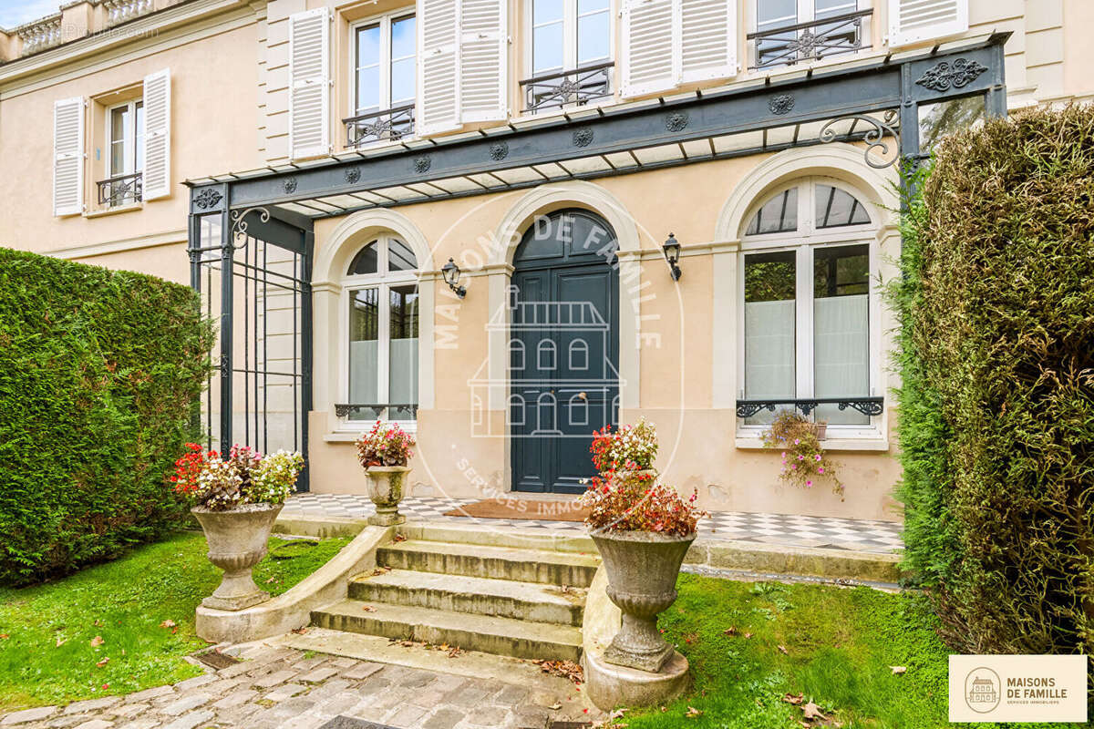 Appartement à BOUGIVAL