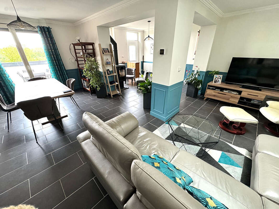 Maison à FRENEUSE