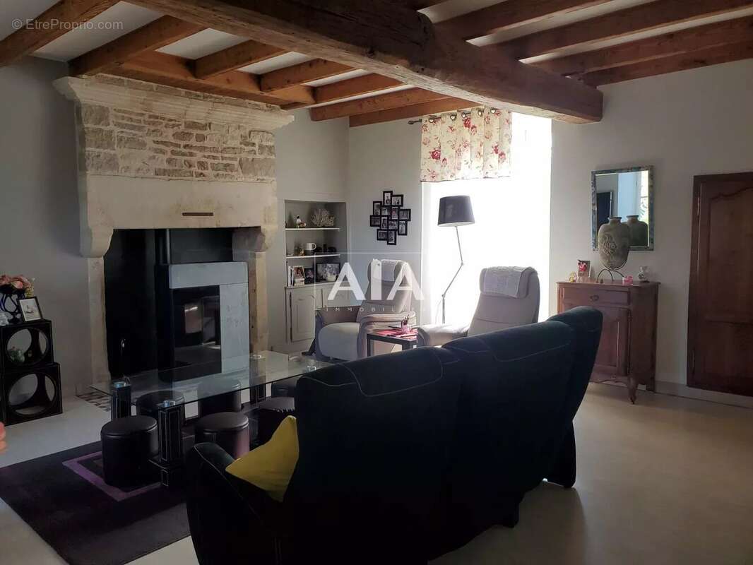 Maison à PAIZAY-NAUDOUIN-EMBOURIE