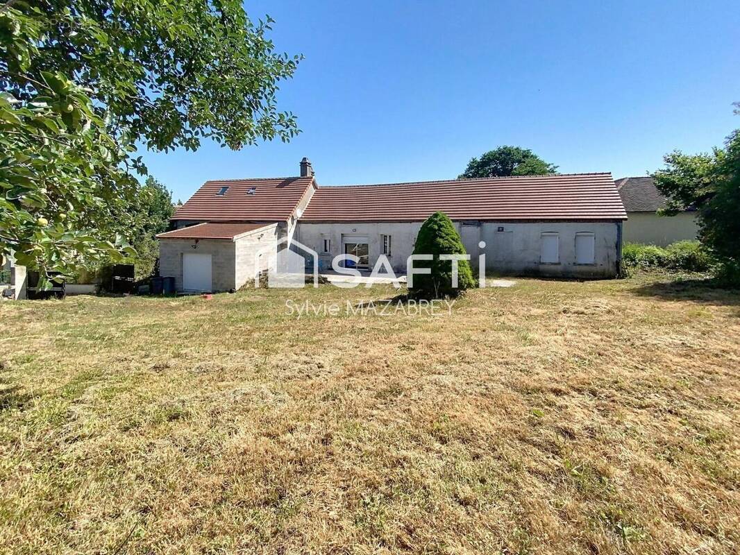 Photo 1 - Maison à BRAY-SUR-SEINE