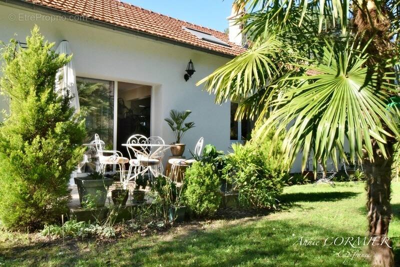 Maison à BRINON-SUR-SAULDRE