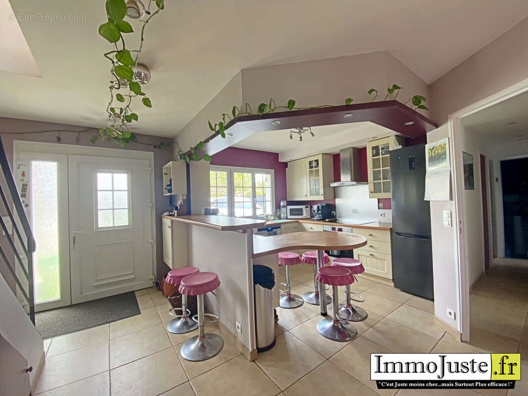 Maison à LES ESSARTS-LE-ROI