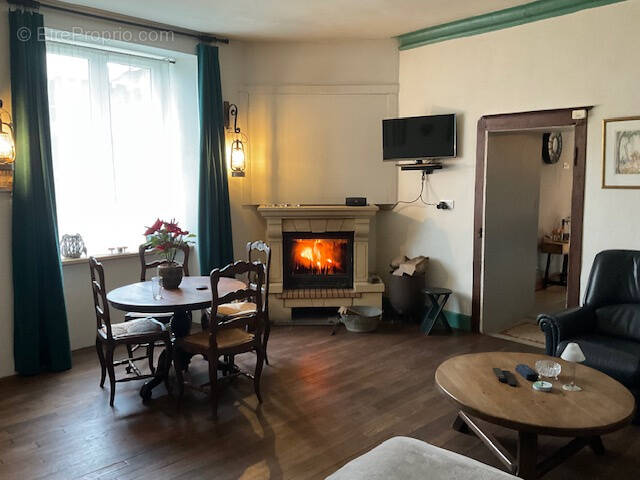 Maison à CONTREXEVILLE