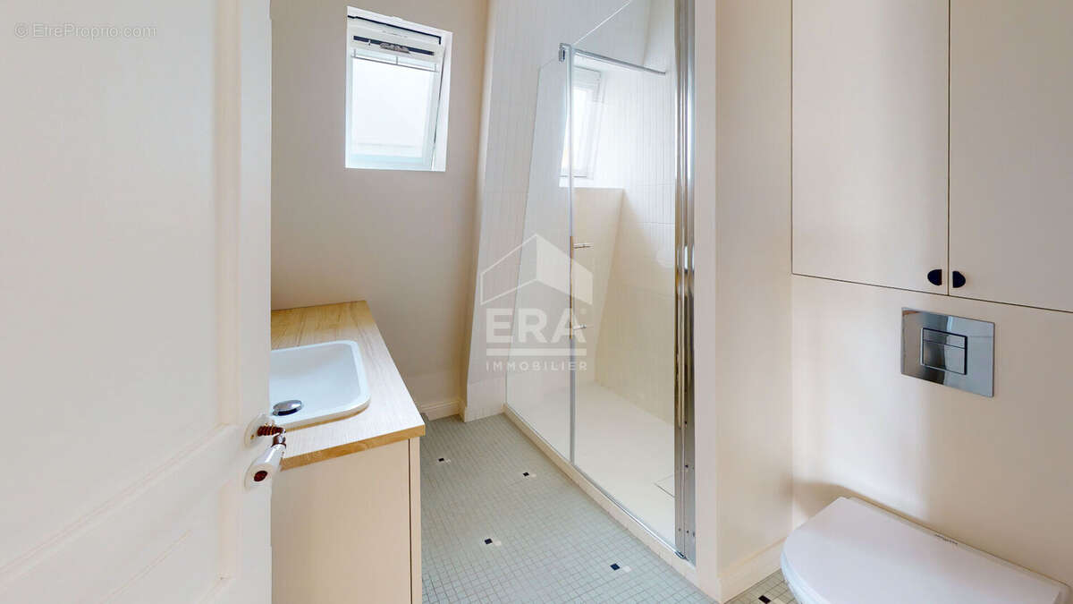 Appartement à PARIS-19E