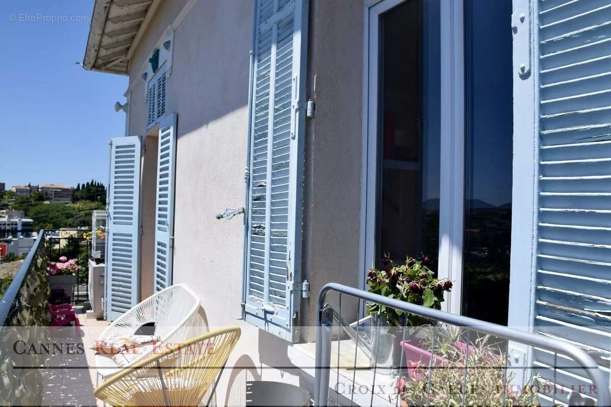 Appartement à LE CANNET