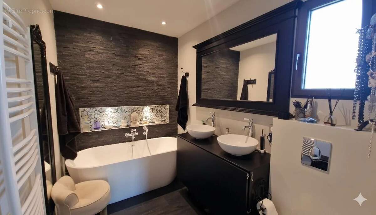 Maison à LA COLLE-SUR-LOUP