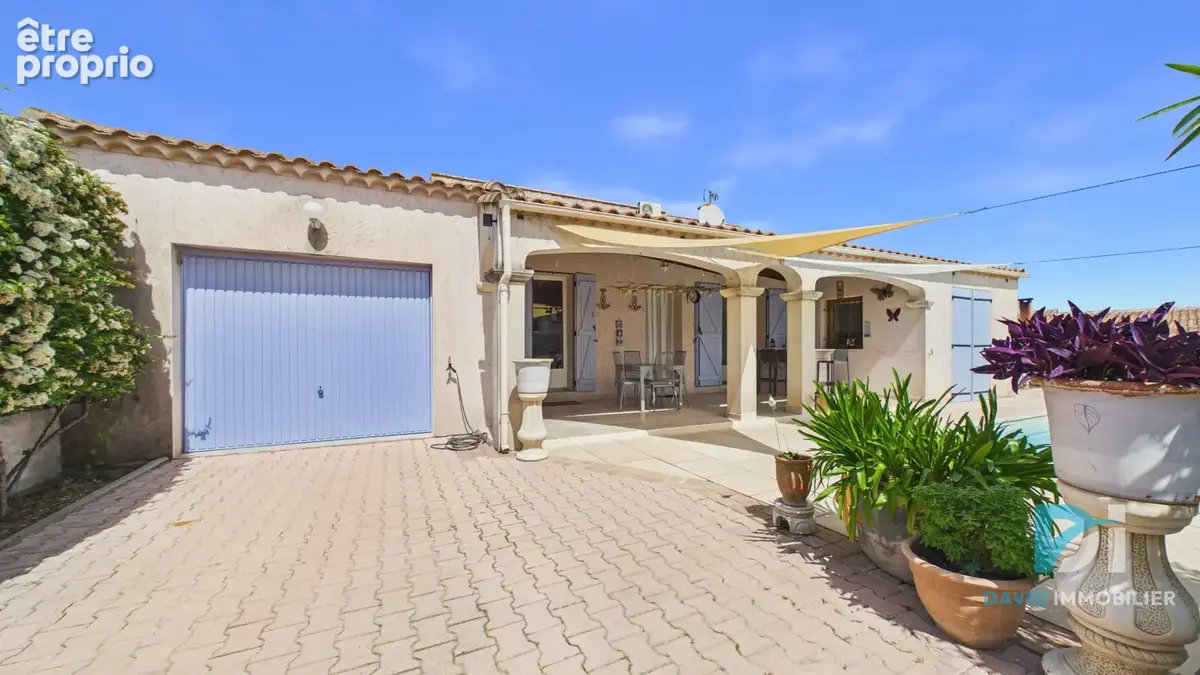 Elégante villa avec piscine sur les hauteurs - 4 chambres 164 m2 sur 610 m2 de terrain - photo 4
