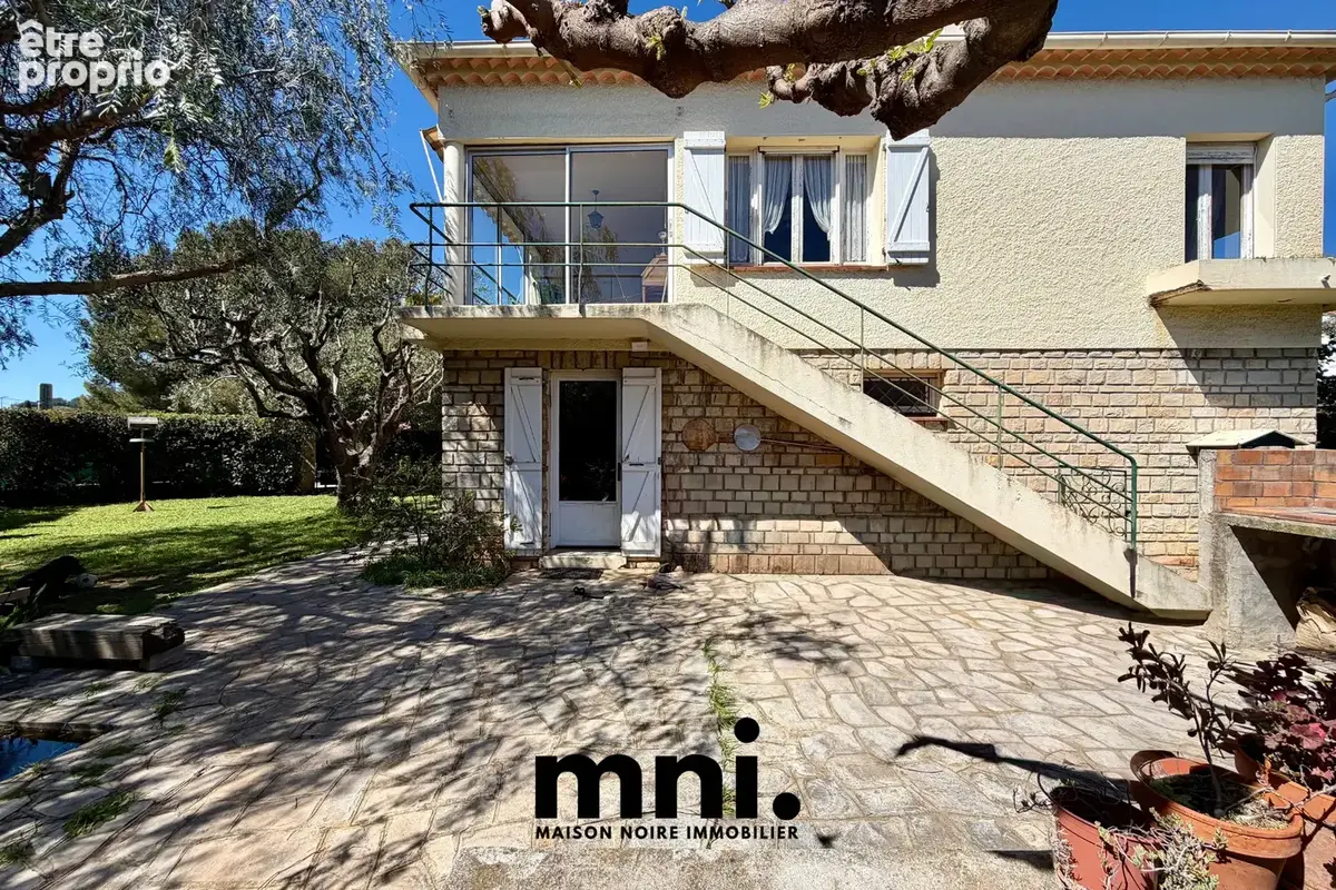 Maison 180m2 + garage - Six fours les plages - photo 2