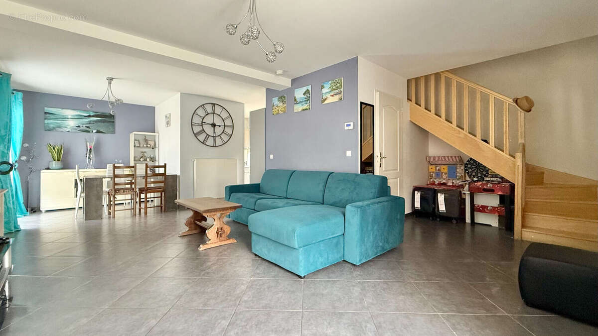 Maison à SAINTRY-SUR-SEINE