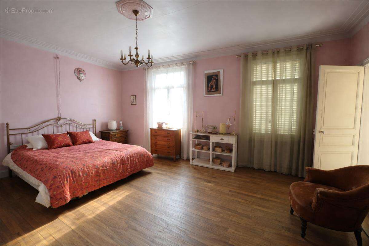 Maison à ISLES-SUR-SUIPPE