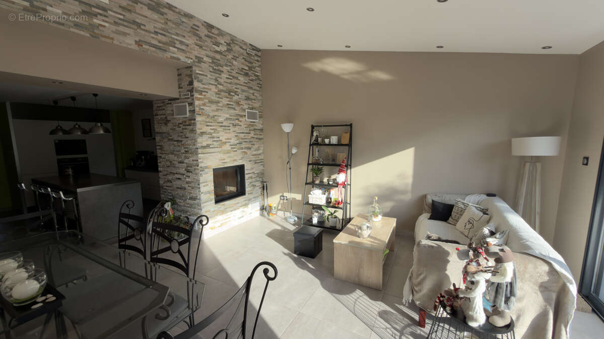 Appartement à CHABEUIL