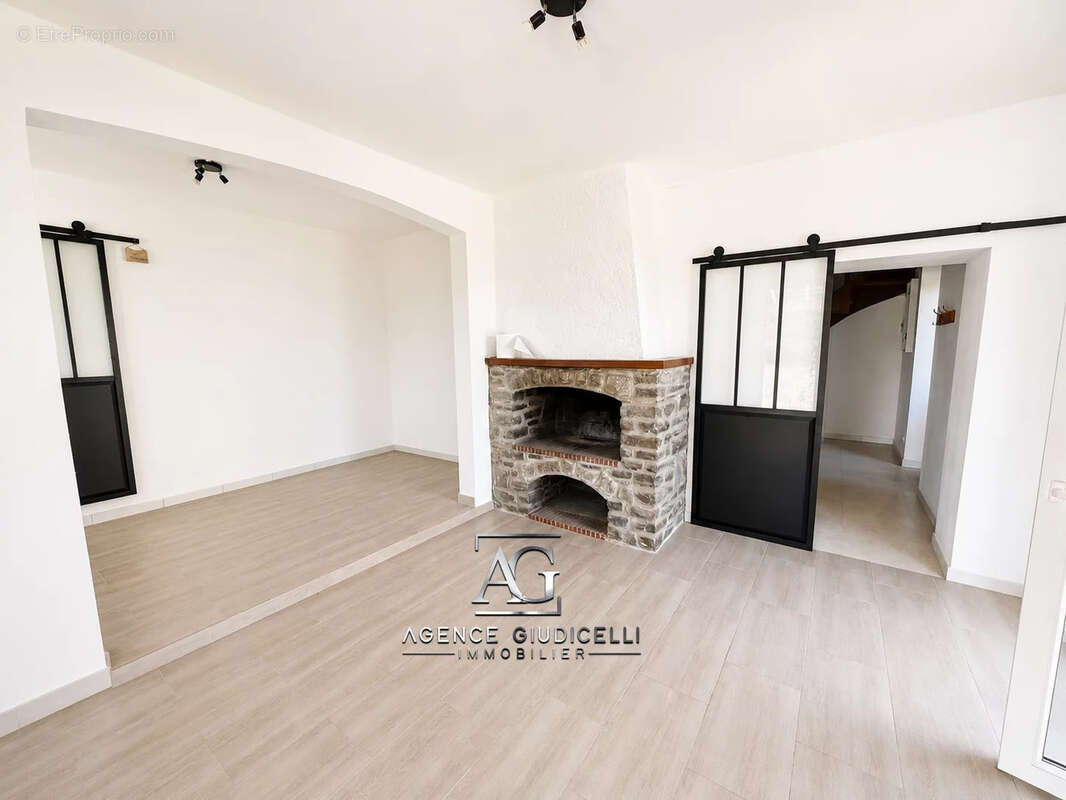 Maison mitoyenne 4 pièces  89,11 m2  migliacciaru - photo 2