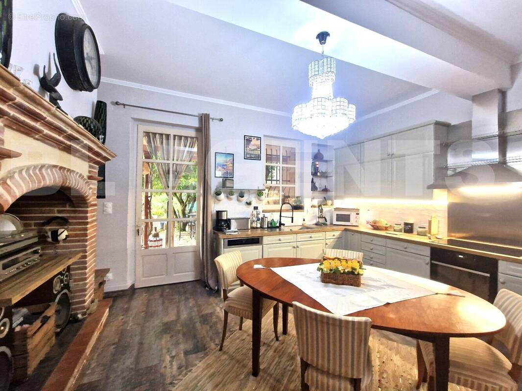 10 - Maison à CASTELSARRASIN