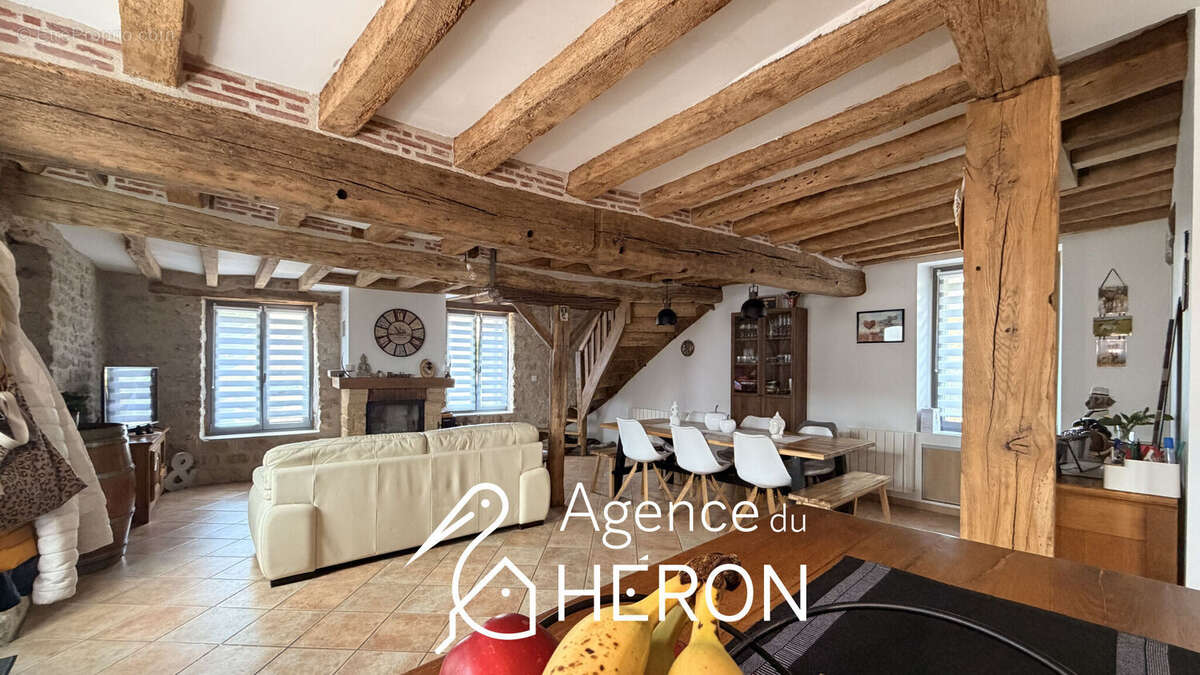 Photo 2 - Maison à BROMEILLES