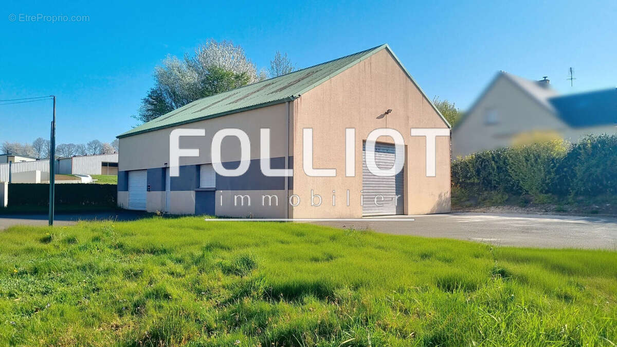 Commerce à FOUGERES