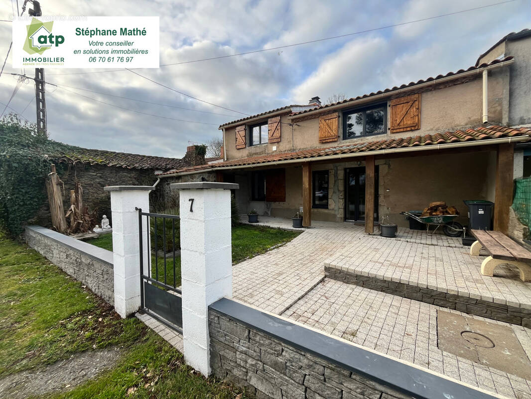 Maison à LA COPECHAGNIERE