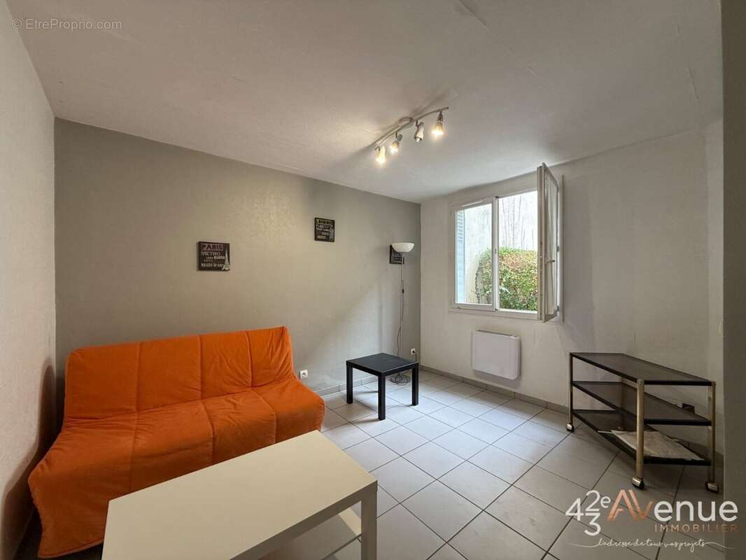 Appartement 32 m² à Saint-Etienne  - photo 3