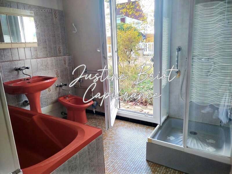 Maison à VARENNES-VAUZELLES