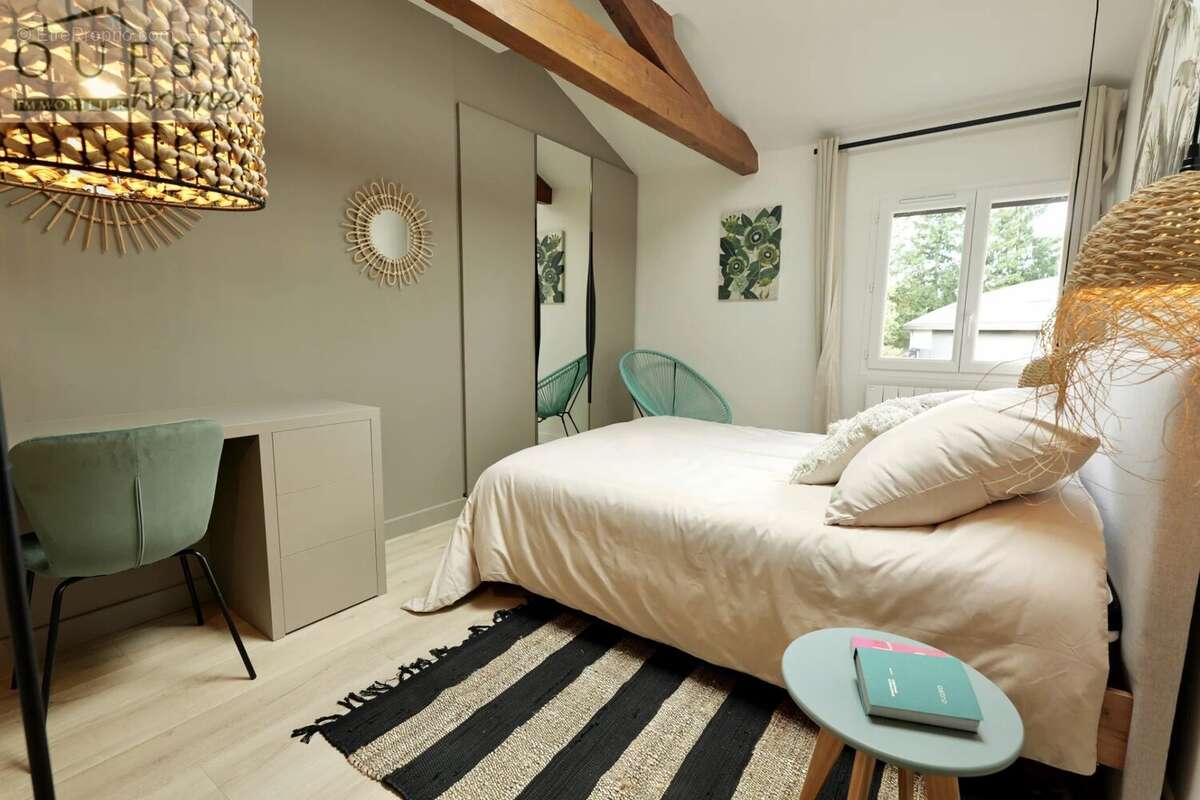 Maison à CHARBONNIERES-LES-BAINS