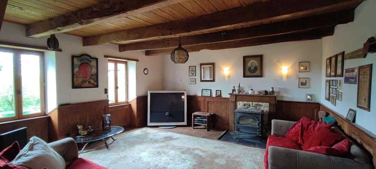 Maison à VAUREILLES