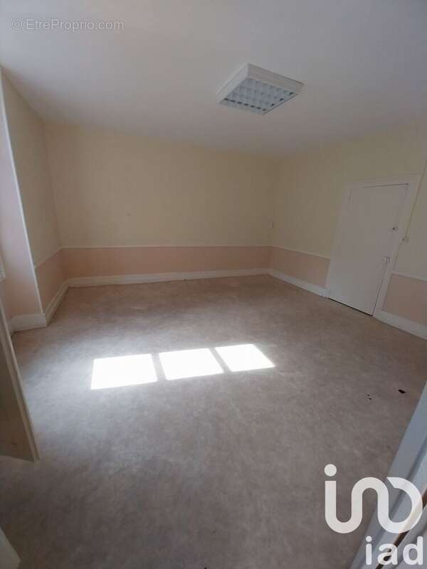 Photo 5 - Maison à MONTMORILLON