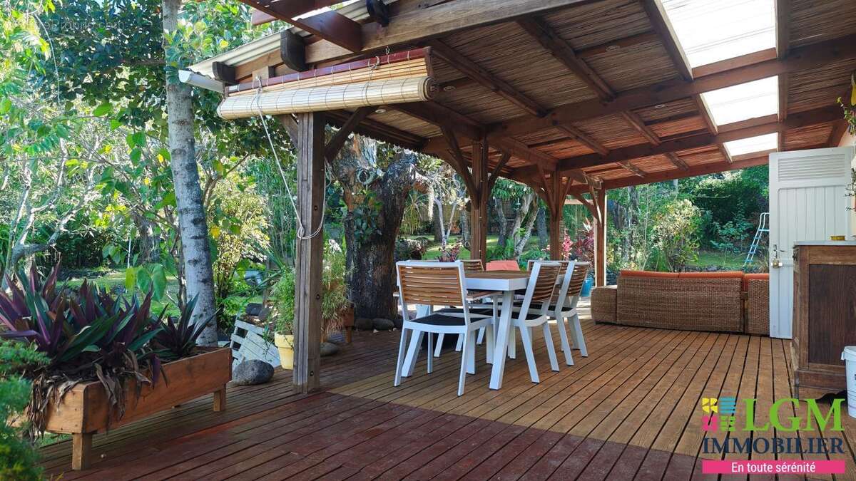 Maison à LA PLAINE-DES-PALMISTES