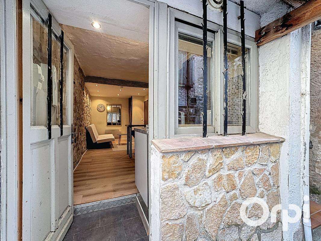 Appartement à LA COLLE-SUR-LOUP