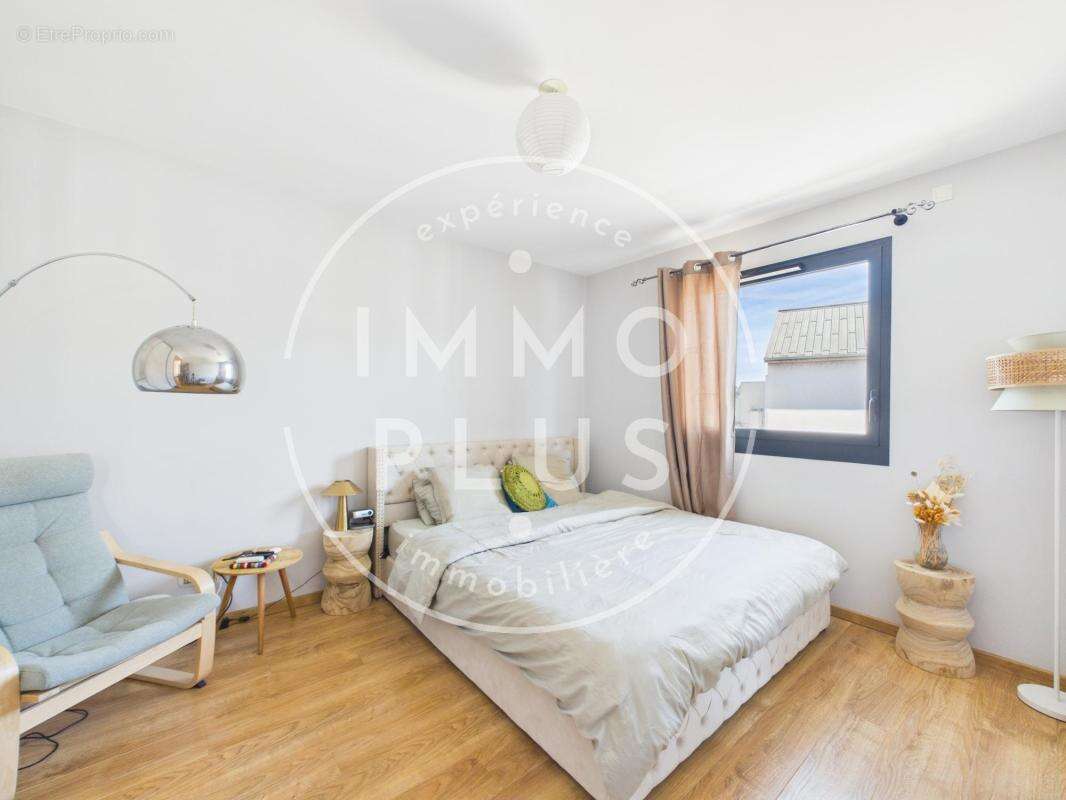 Vente - Appartement - 3 pièces + cuisine - 54,60 m² - 449 000 € - photo 5