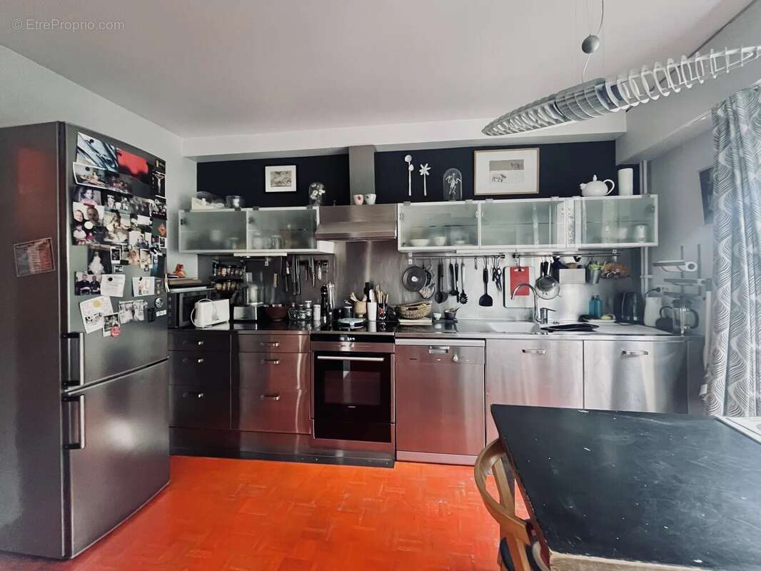 Appartement à PARIS-14E