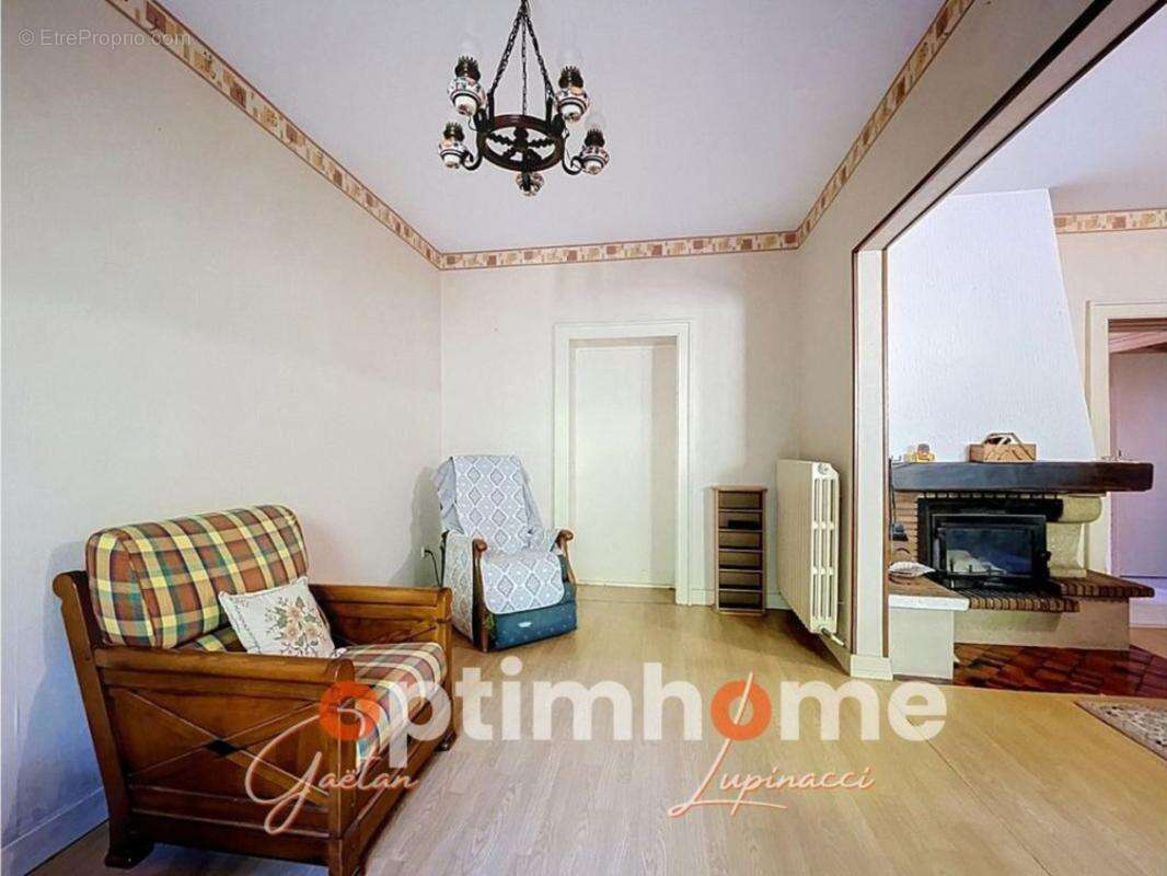 Maison à vendre 4 pièces, jardin et garage à MOYEUVRE GRANDE (57) - photo 3