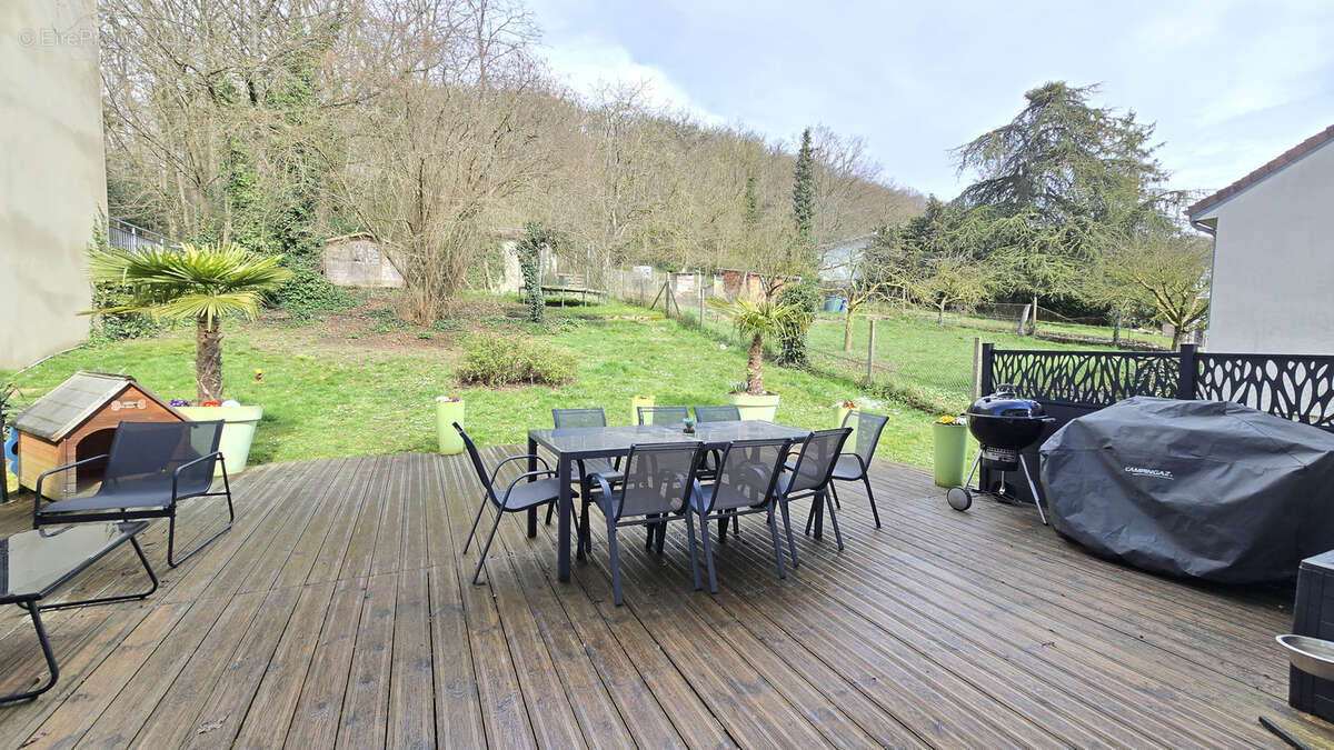 Maison à SAINT-REMY-LES-CHEVREUSE