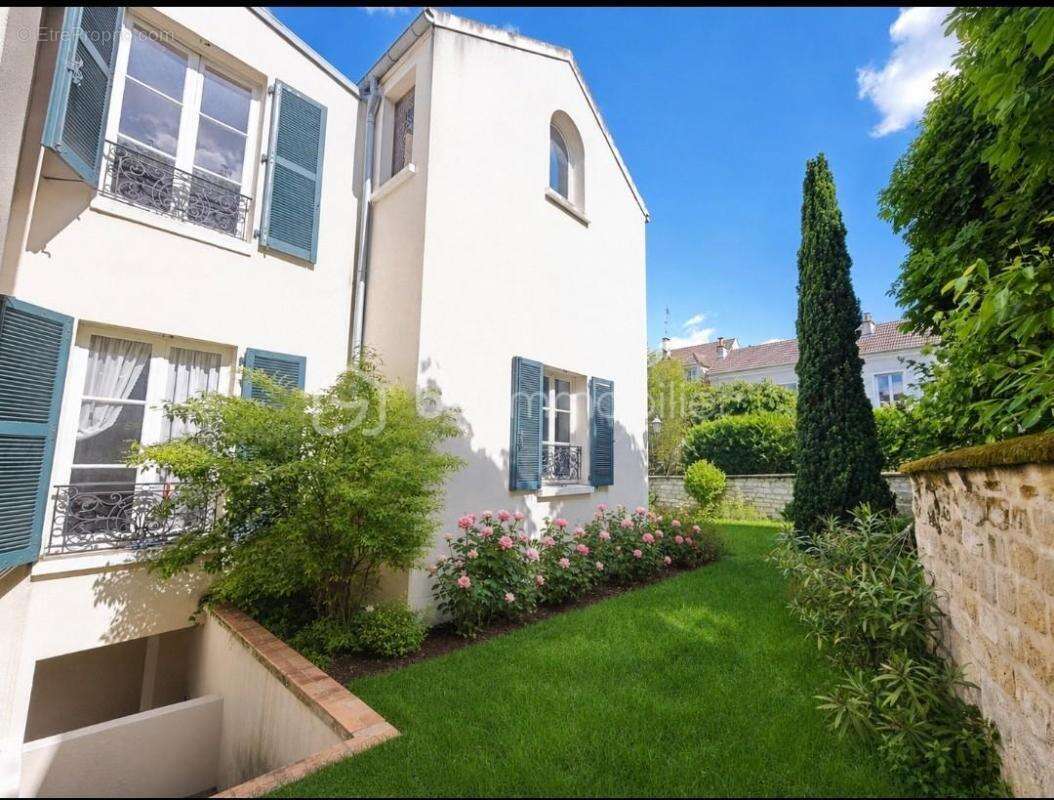 Rare : COEUR DE VILLE Maison familiale - photo 4