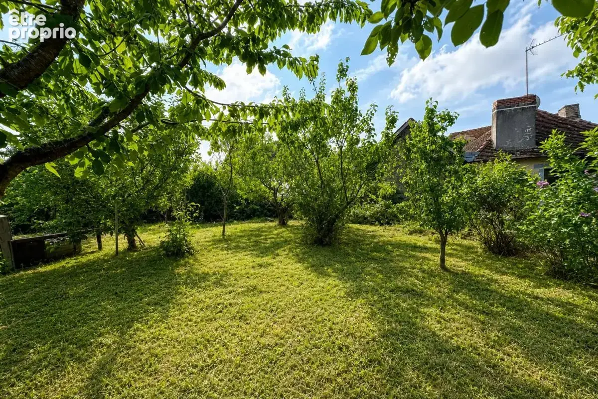 Maison de ville avec jardin -121,9 m² -Saint-Germain-les-Belles - photo 15