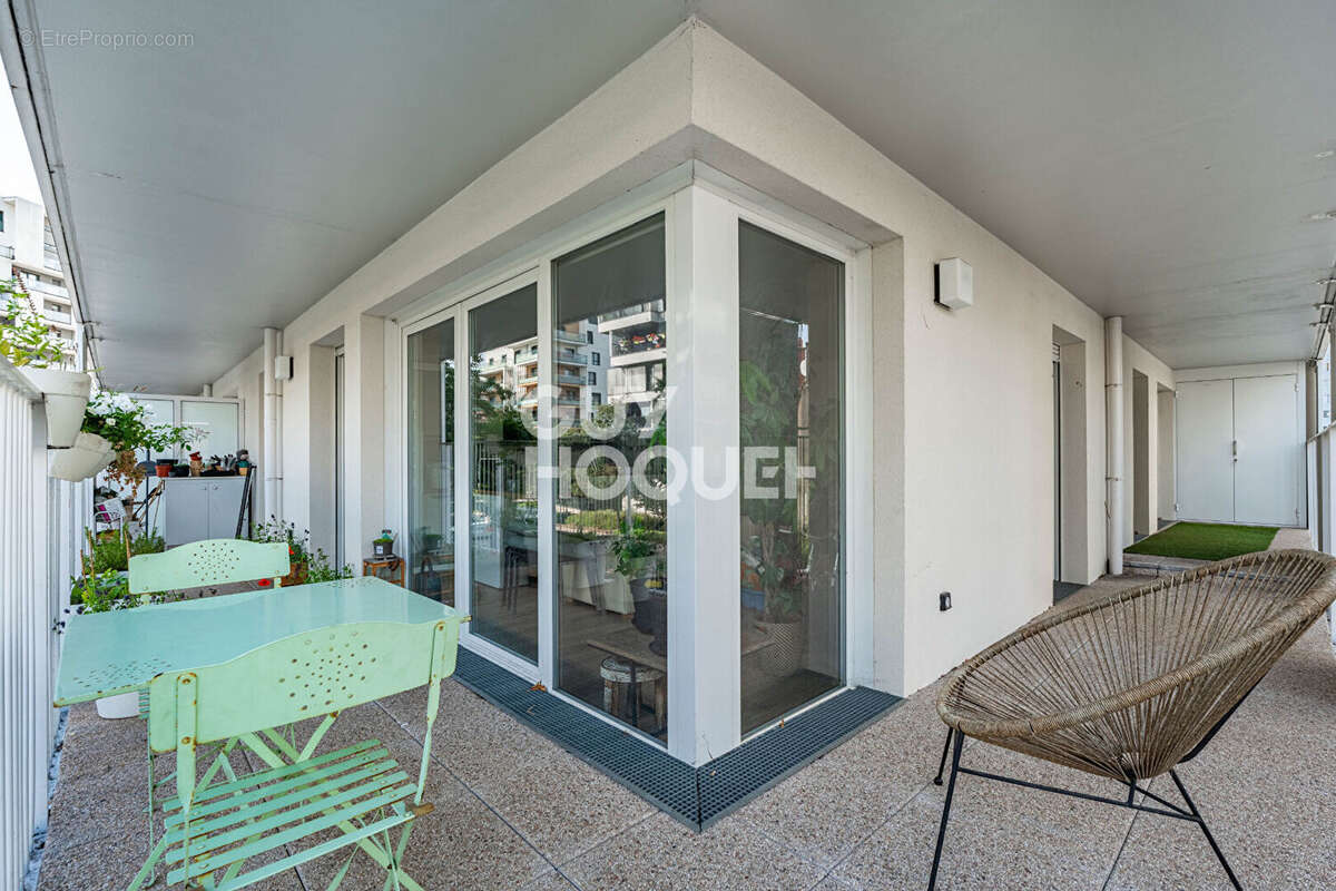 Appartement à GENNEVILLIERS